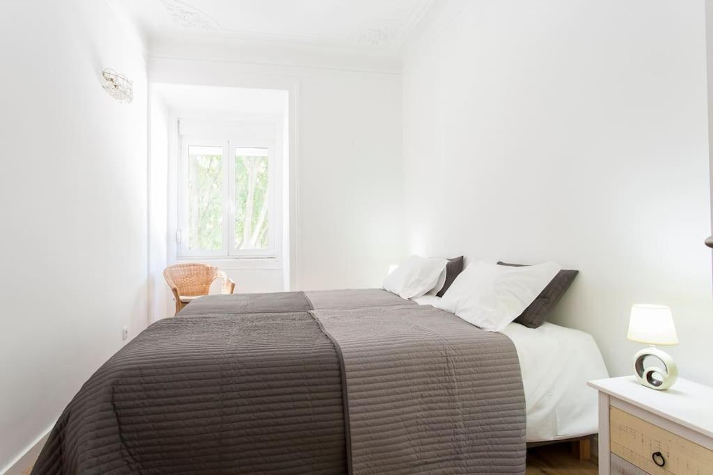 Near The River 3 Bedrooms Flat, With Ac For 9 Apartment Lissabon